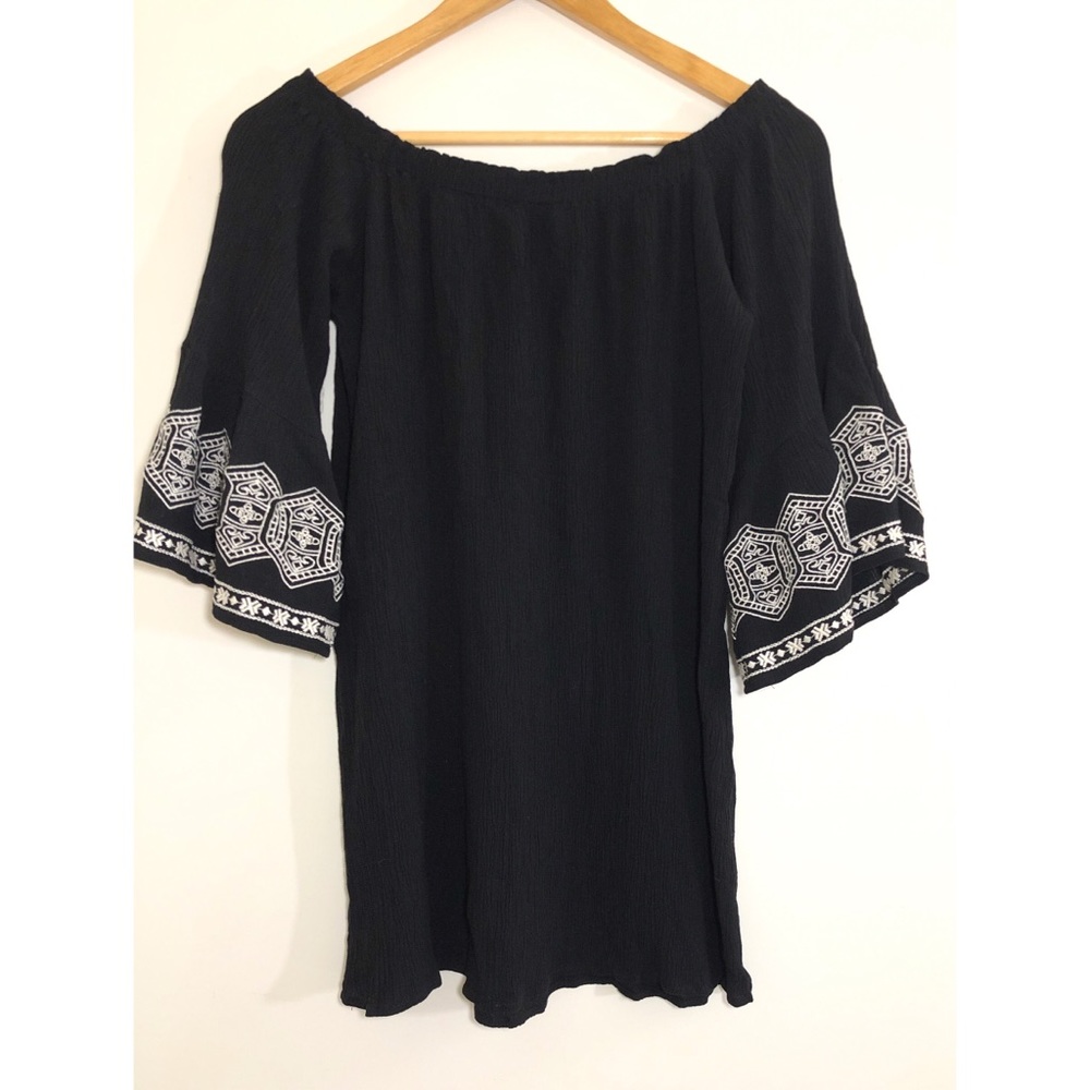 *SOLD* Flying Tomato Black Bell Sleeve Embroidered Shirt
